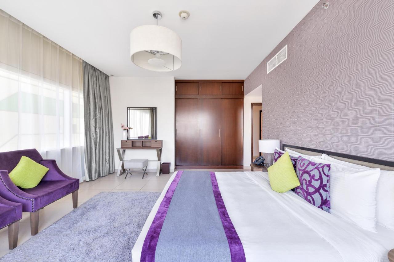 Nassima Tower Hotel Apartments Dubai Exterior photo A bedroom at the hotel