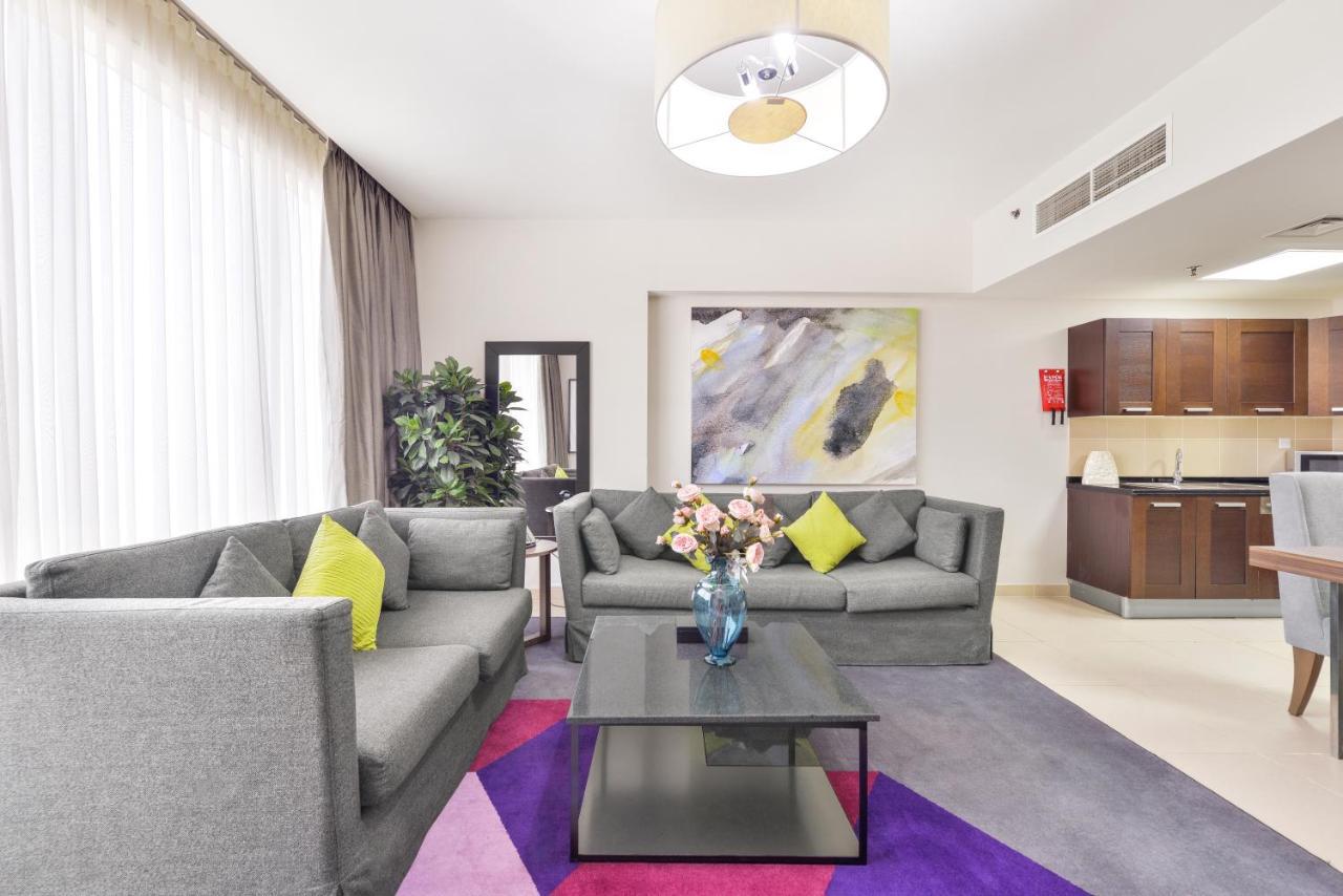 Nassima Tower Hotel Apartments Dubai Exterior photo A living room at the hotel