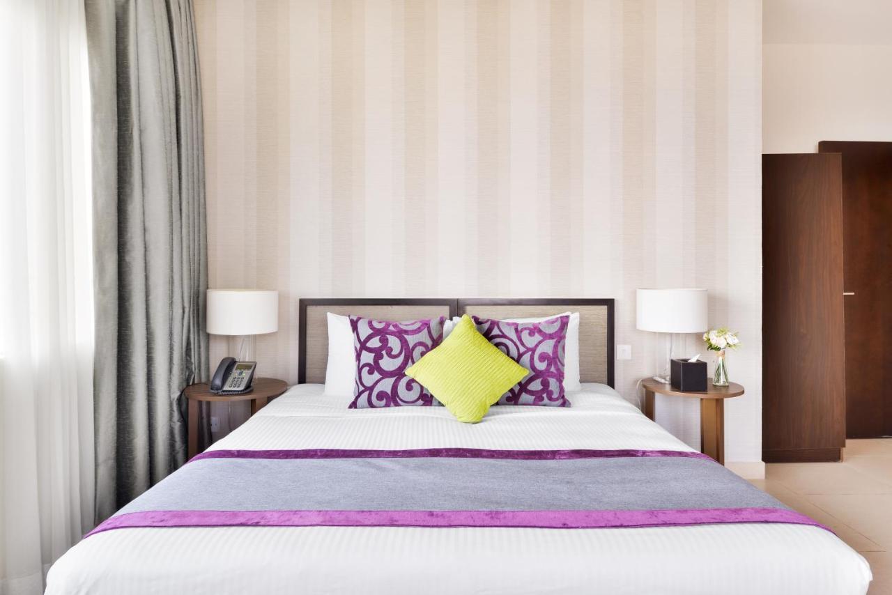 Nassima Tower Hotel Apartments Dubai Exterior photo A bedroom at the hotel