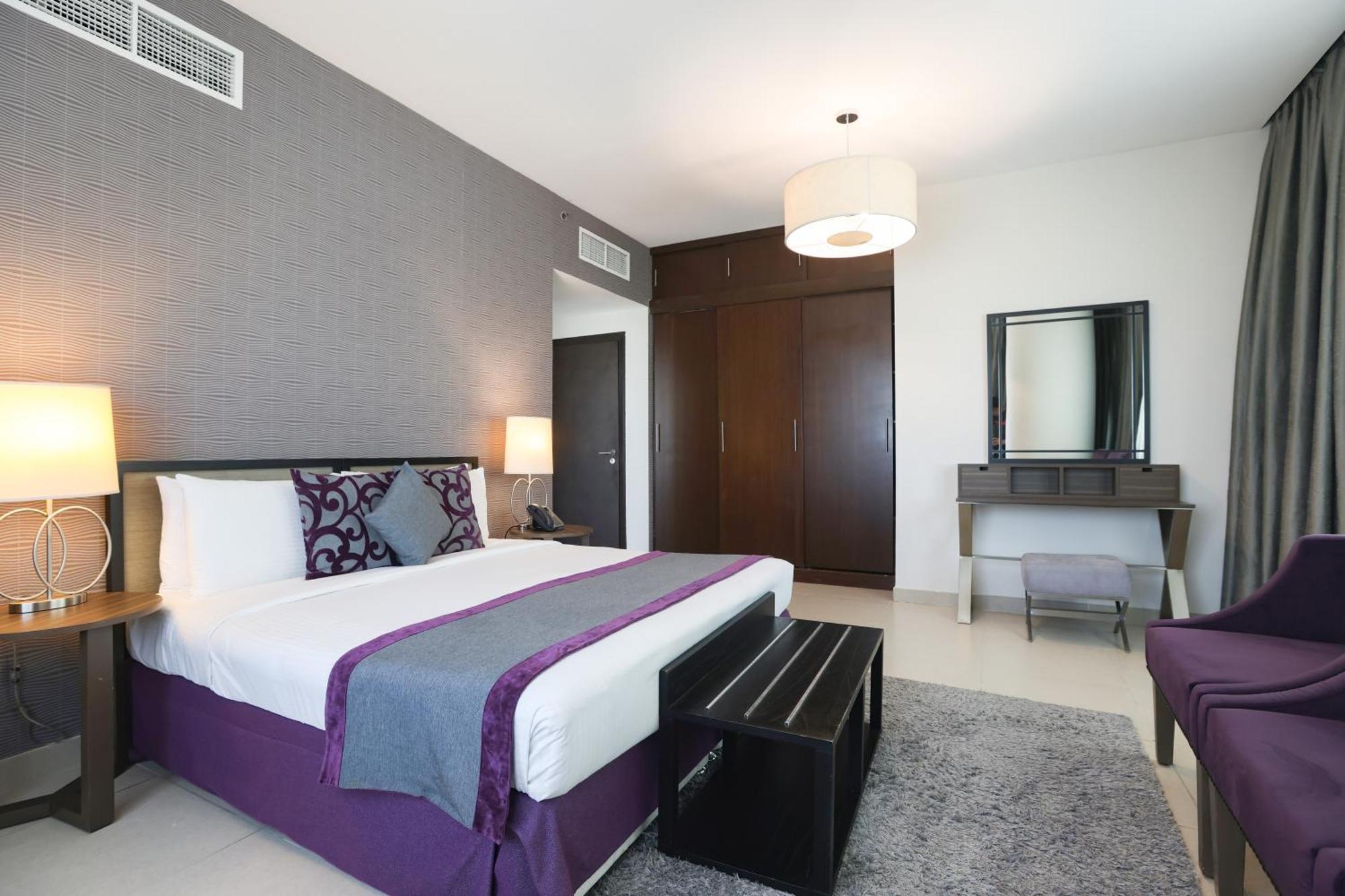 Nassima Tower Hotel Apartments Dubai Exterior photo A bedroom at the Address