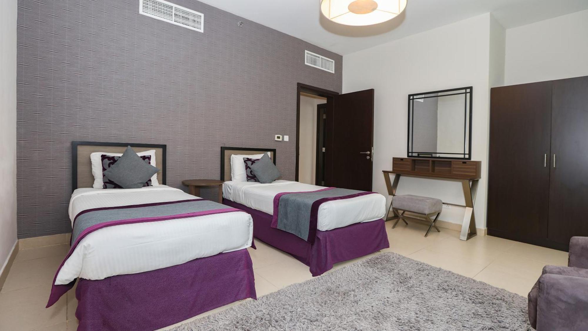 Nassima Tower Hotel Apartments Dubai Exterior photo A bedroom in a typical apartment