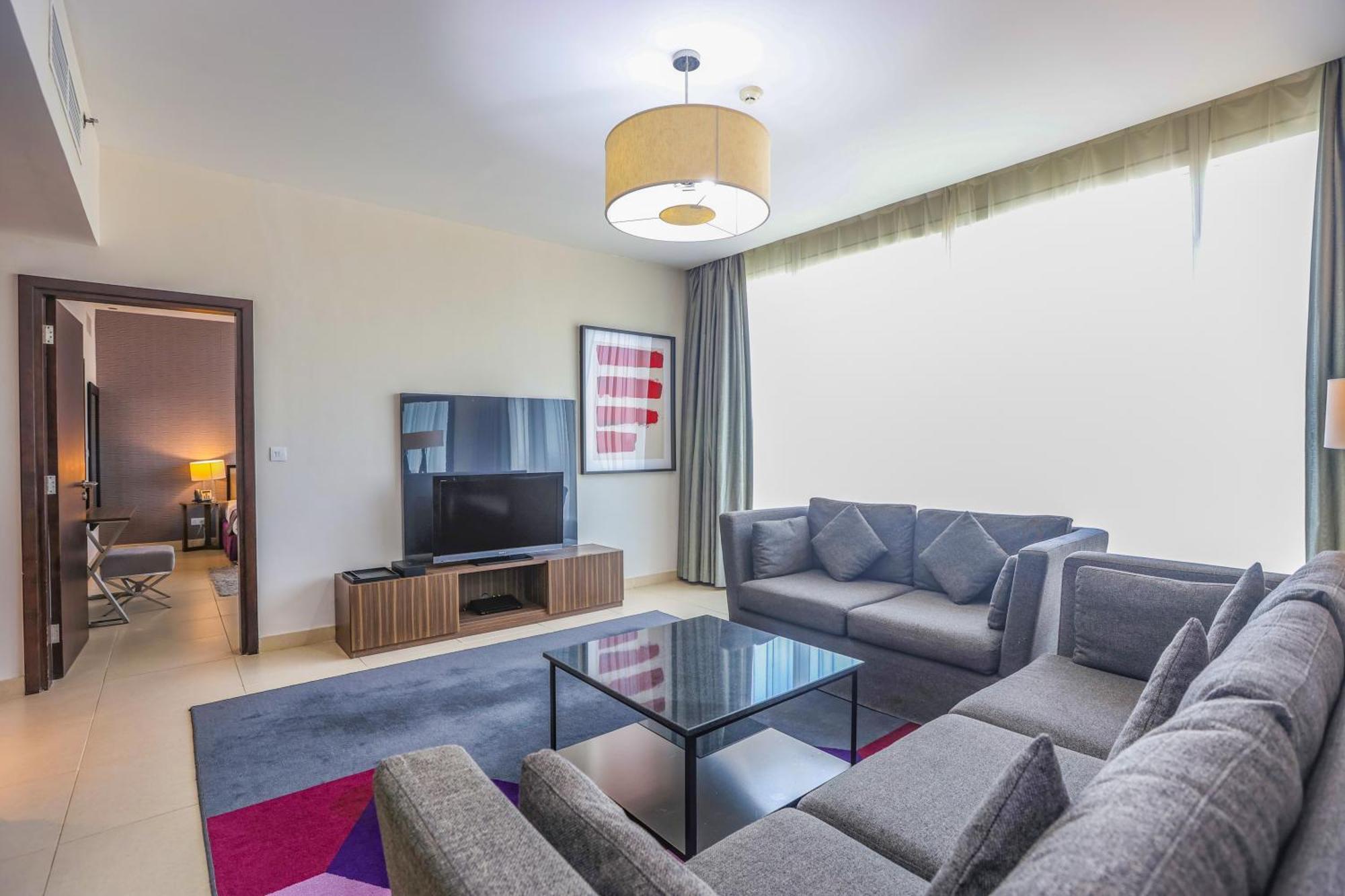 Nassima Tower Hotel Apartments Dubai Exterior photo Living room